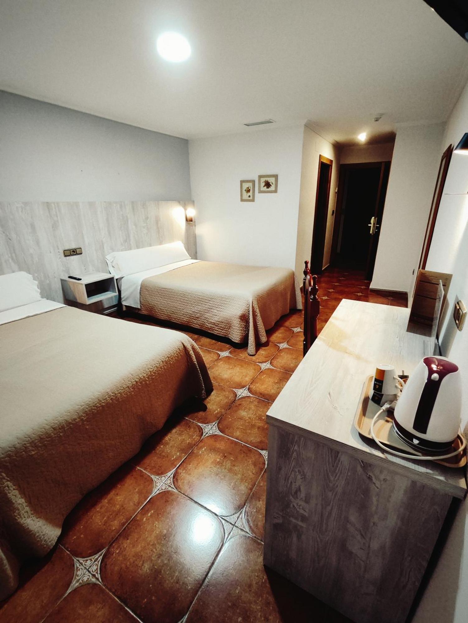 Hostal La Posada トレリャノ エクステリア 写真