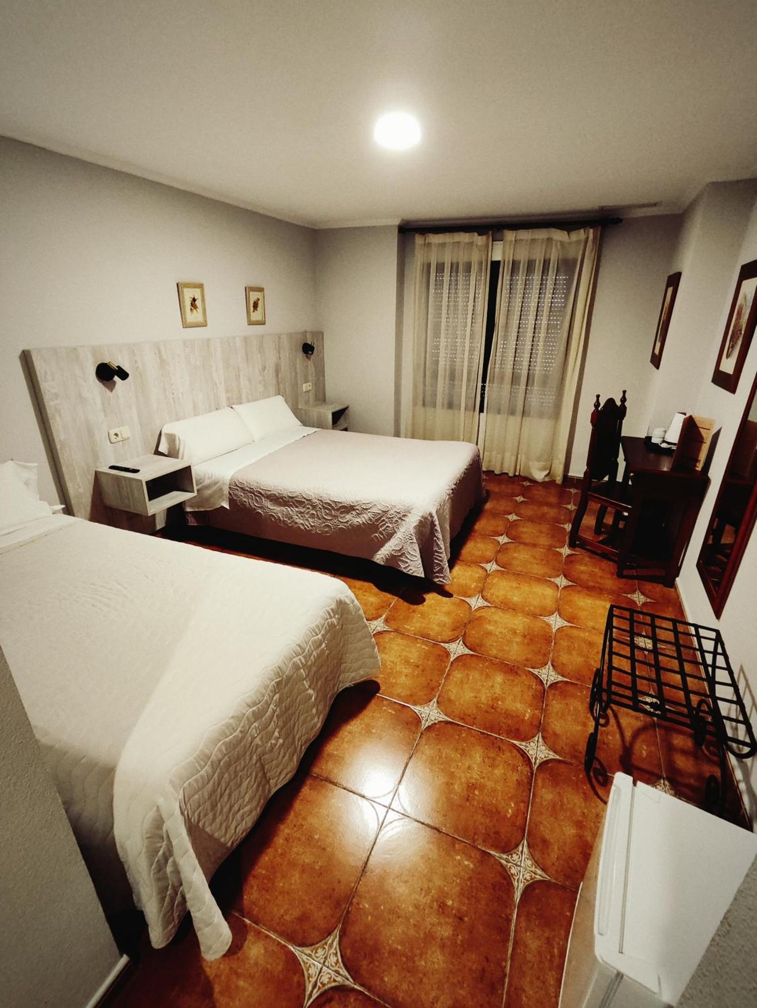 Hostal La Posada トレリャノ エクステリア 写真