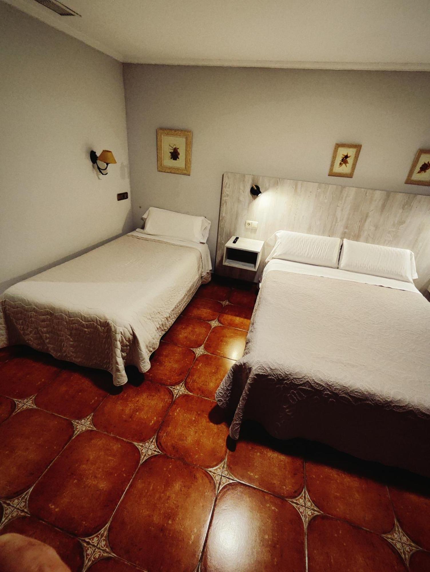 Hostal La Posada トレリャノ エクステリア 写真
