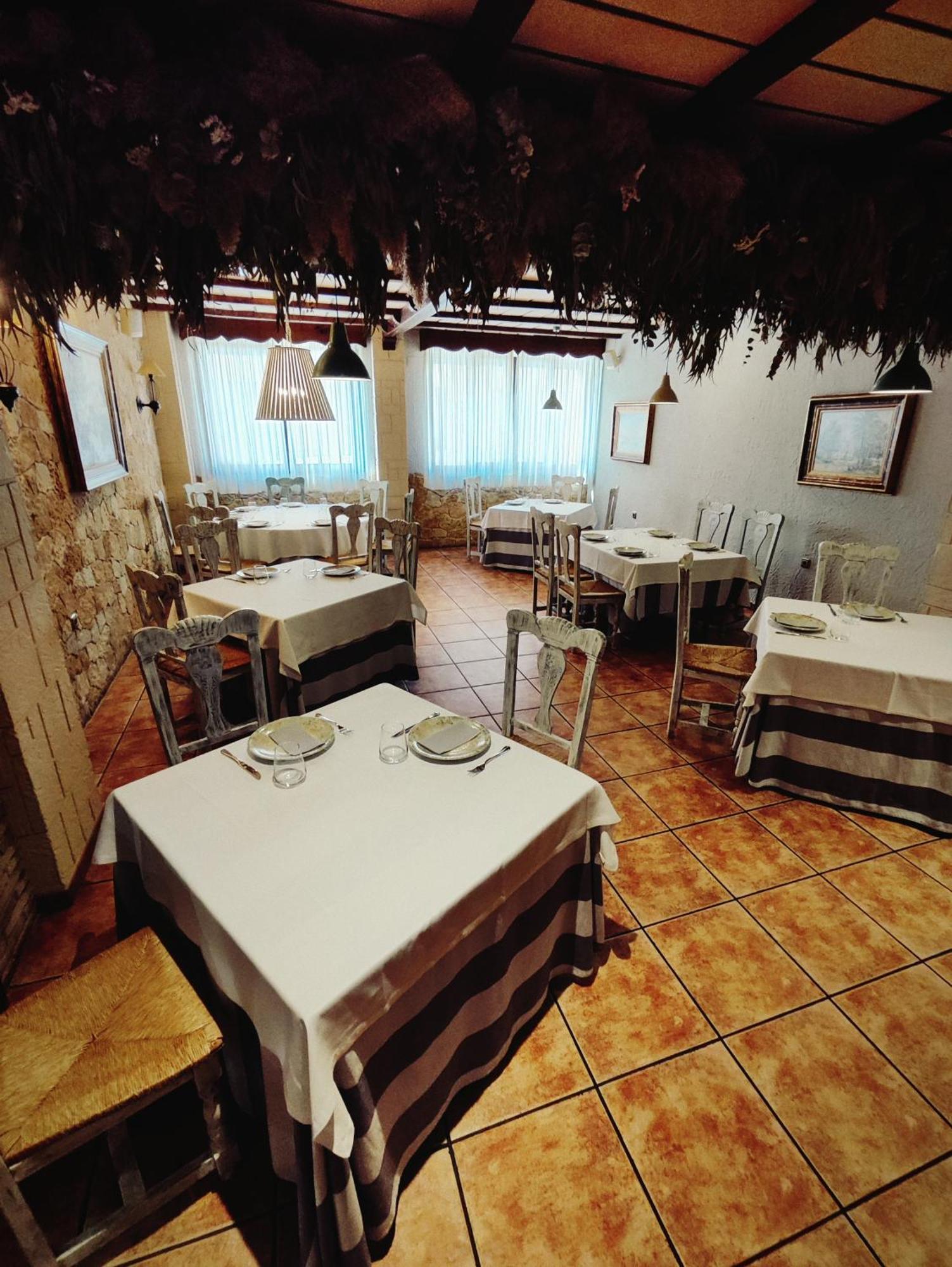Hostal La Posada トレリャノ エクステリア 写真