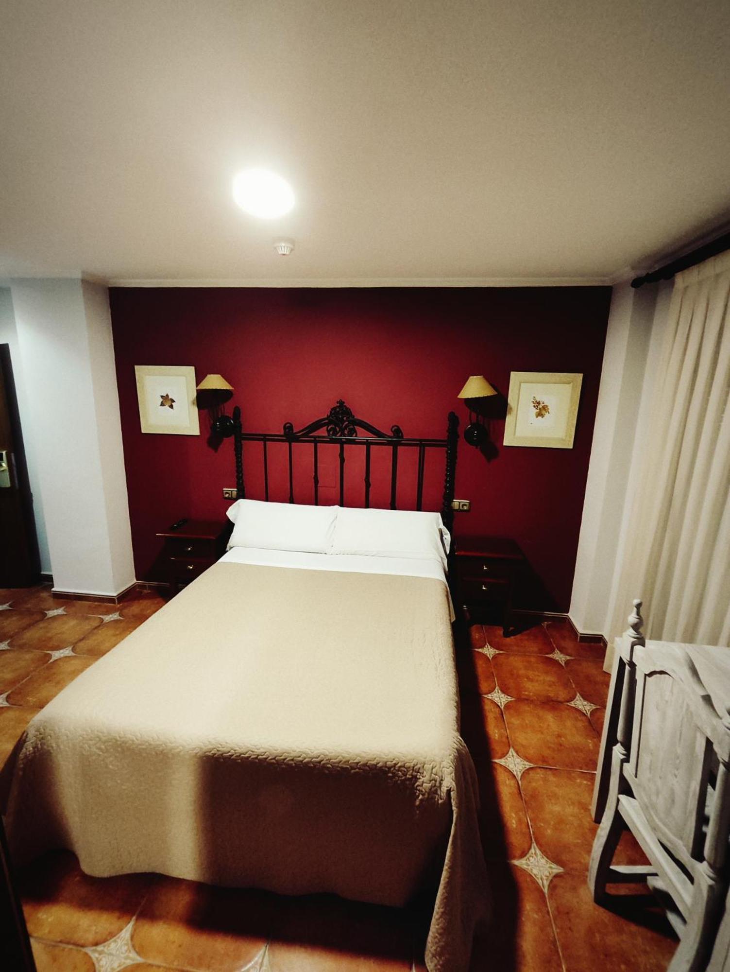 Hostal La Posada トレリャノ エクステリア 写真