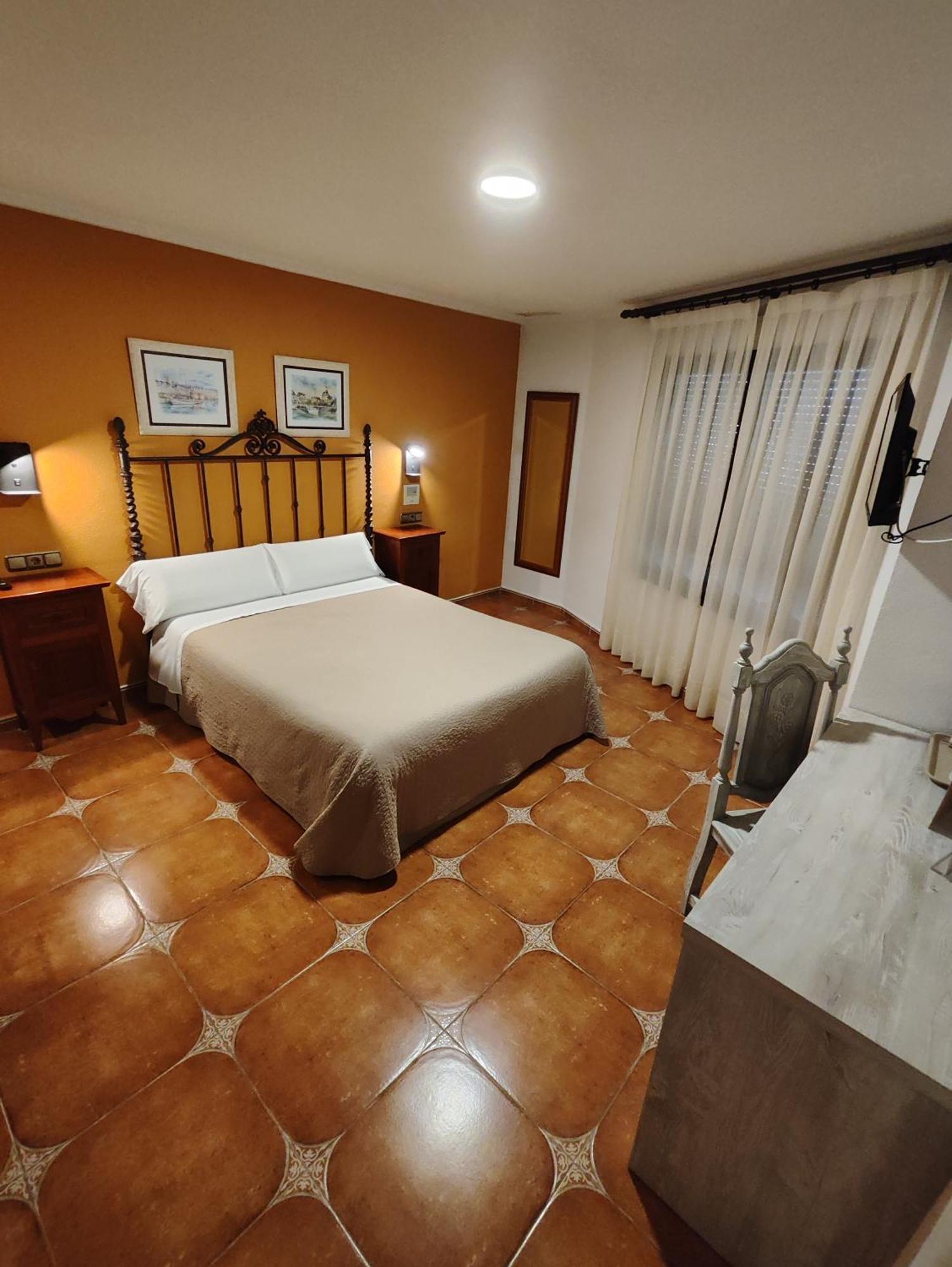 Hostal La Posada トレリャノ エクステリア 写真