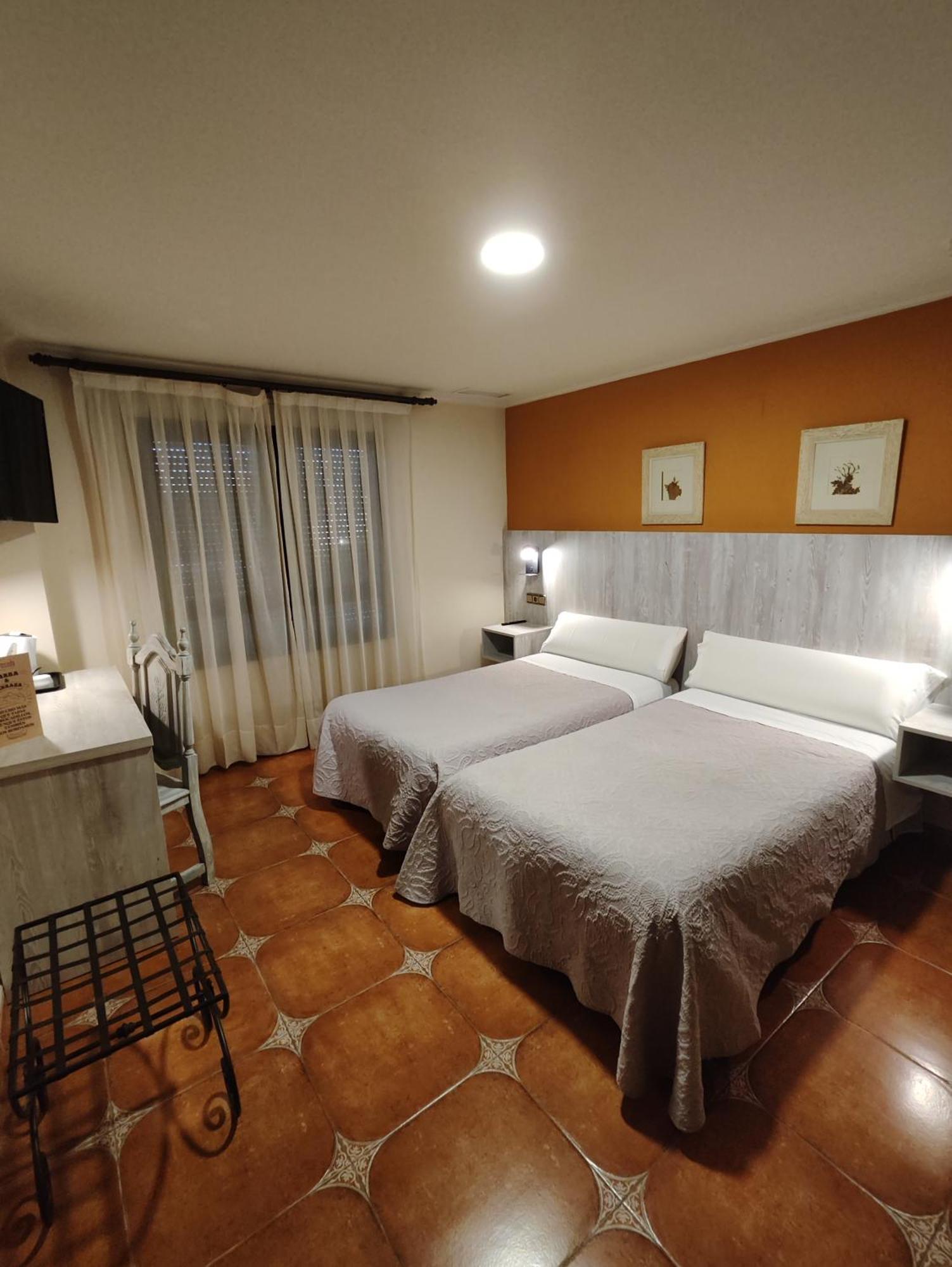 Hostal La Posada トレリャノ エクステリア 写真