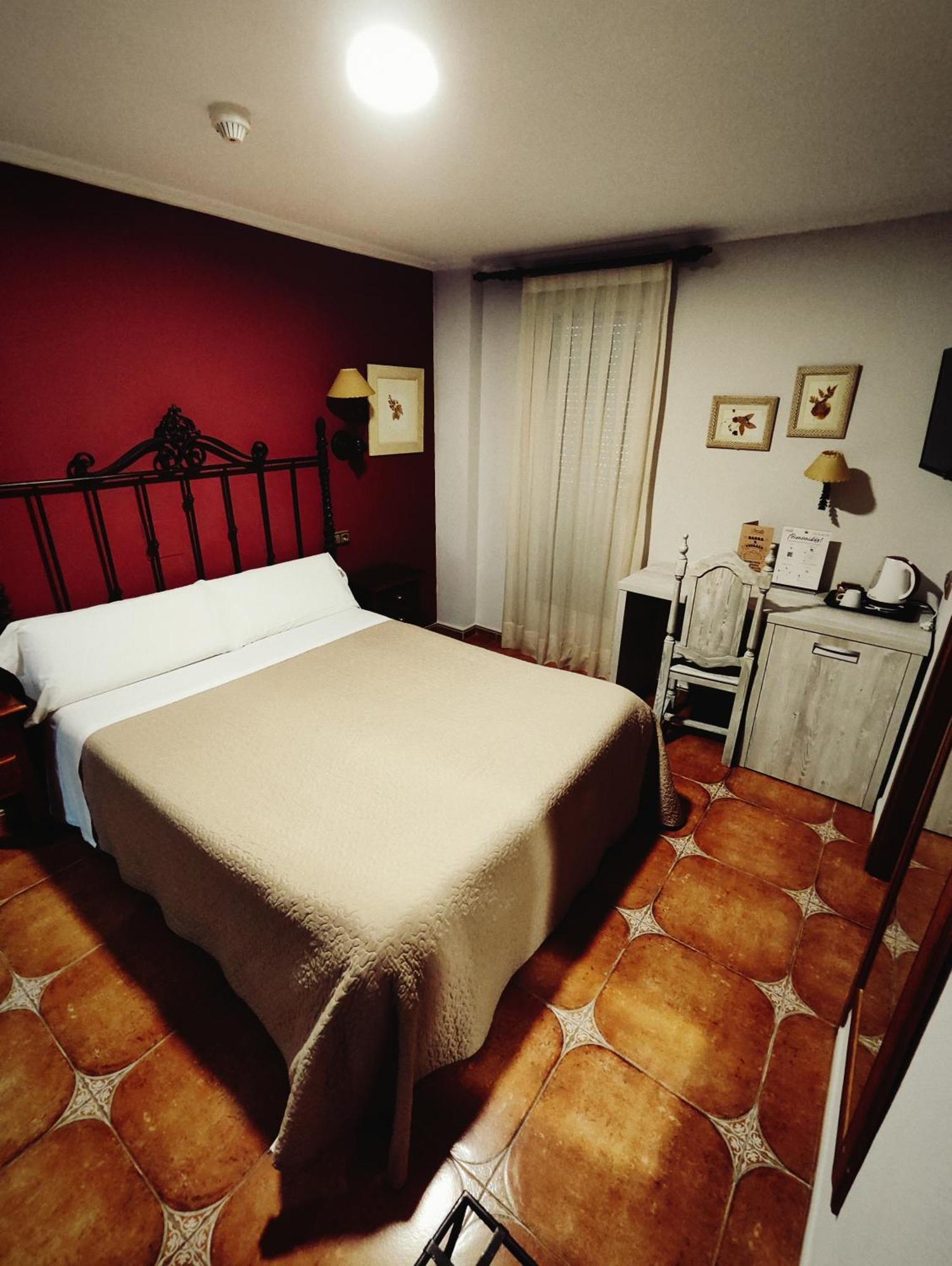 Hostal La Posada トレリャノ エクステリア 写真